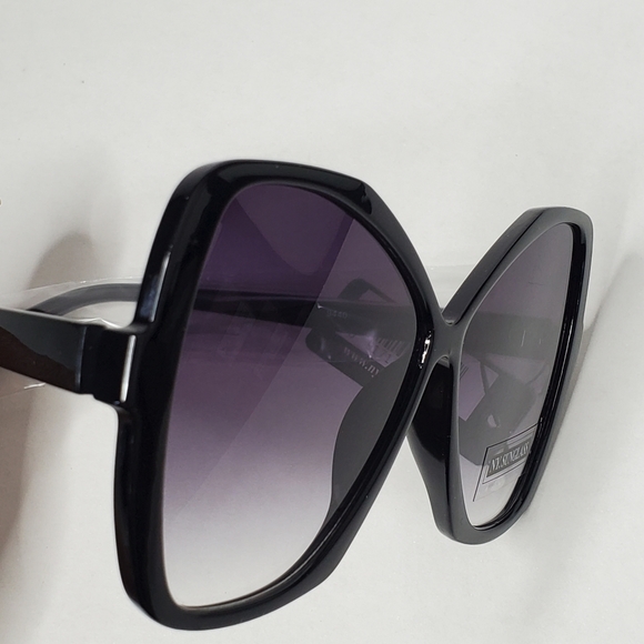 NY Sunglasses - Picture 3 of 10